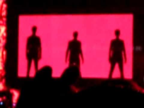 2012.09.22 SMTOWNJKT - Super Junior "Superman" and the sapphire blue ocean!