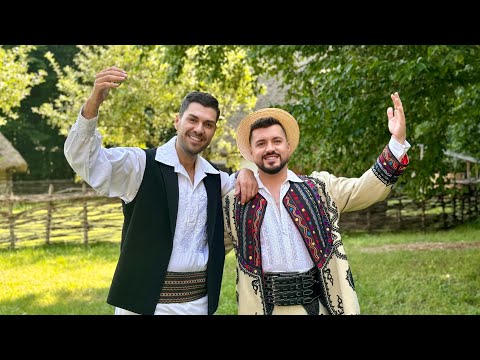 @GabrielDumitru și @PaulAnanie - M-a pus dragostea la pat