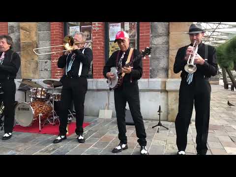 Pixie & Dixie Band en Castro Urdiales