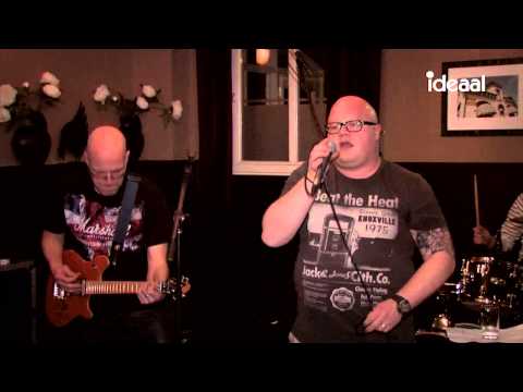 LIVE@IDEAAL - 90Something (03-04-2013)