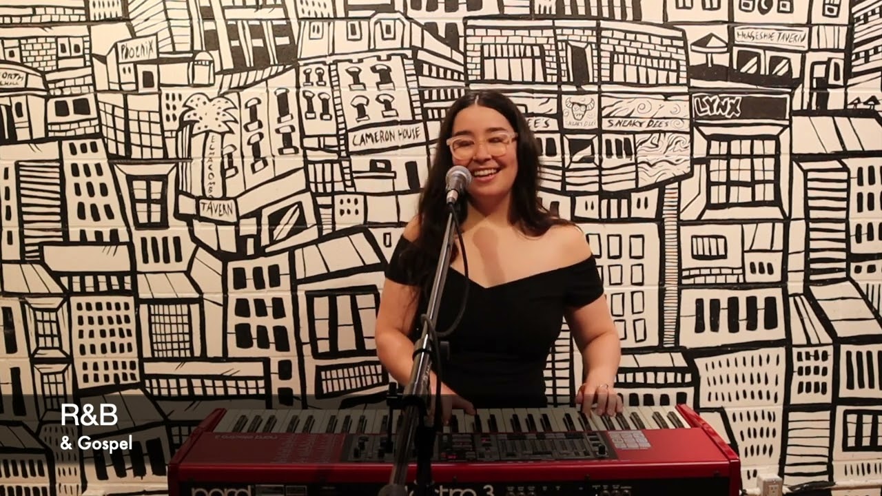 Promotional video thumbnail 1 for Emma Hewson - Singing Pianist