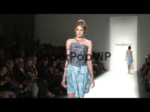 Models walk the runway at Katya Leonovich - Runway - Spri...