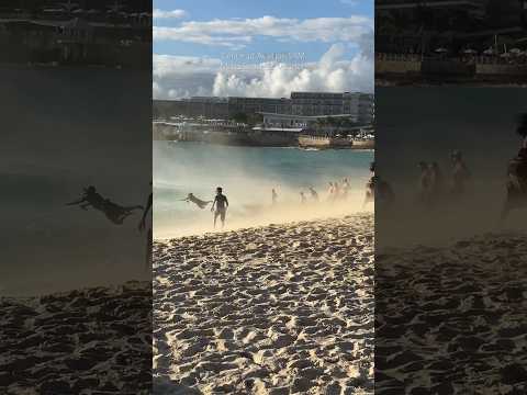 Boeing 737 Jet Blast Maho Beach SXM - St Maarten Plane Spotting