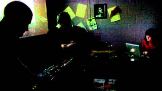 Bioni Samp and Tom Webster, Hive synthesizer and modular synth, visuals Letraruido