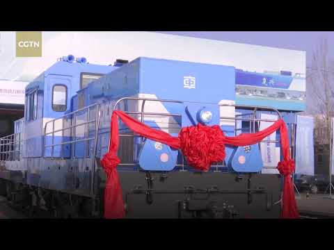 China Debuts First Hydrogen Fuel Cell Hybrid Locomotive