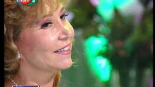 Bedia Akartürk  Elmaların Yongası