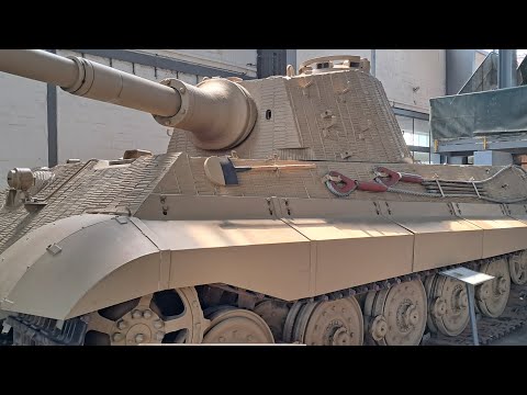 SWISS "KÖNIGSTIGER" PANZERKAMPFWAGEN TIGER II WALKAROUND