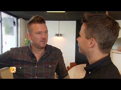 Johnny de Mol geniet van wittebroodsweken - RTL BOULEVARD