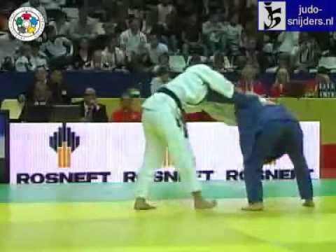 Judo 2009 Paris: Fiocchi (ITA) - Gjakova (IJF) [-57kg].
