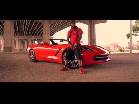 YoungBlaze-Never Chase [Official Music Video]