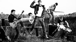 koninginnenacht Groningen the handsome poets met Sky on fire LIVE vismarkt