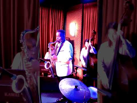 Jutrane honors Coltrane at Foojohn Jazz Club Bangkok 🌟 'Mr Day' live! 🎷💫 #Jutrane #Coltrane #JazzBKK