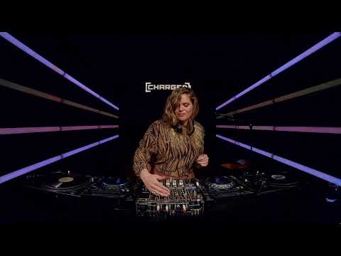 Mona Lee - The Unit #05