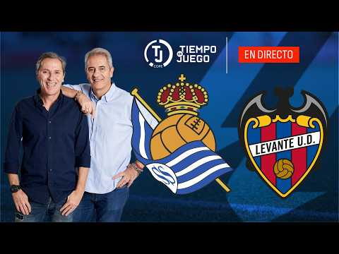 El actor Antonio Resines participa en la 'rompida de la hora' en Calanda (Teruel)