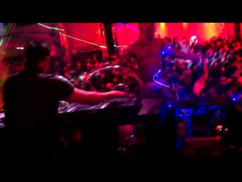 DJ TOMMY LOVE - Flexx Club 2012 - pista Open Air