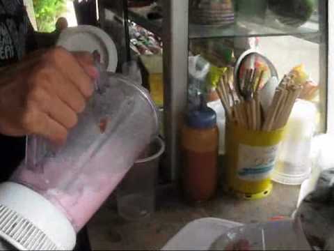 Jakarta Street food 82   modest juice (Pop ice)
