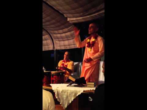 HH Gunagrahi Goswami and HH Hanumat Presaka Swami
