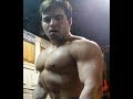 20 Year Old Bodybuilder Pumping/Posing !