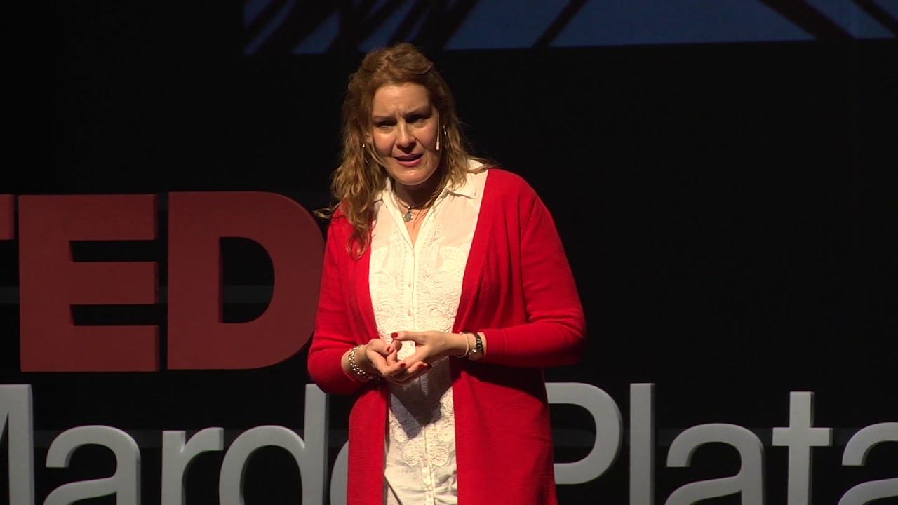 La lengua de señas transforma realidades | Miriam Rolls | TEDxMarDelPlata