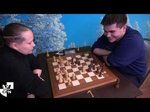 GM V. Gunina (2353) vs IM R. Makarian (2419). Chess Fight Night. CFN. Blitz