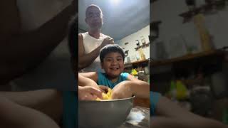 Making Pizza with my little Sister Part 1