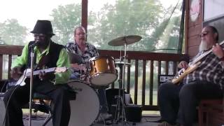 Hosea Hargrove and The RoadRunners "Rock Me Baby" at Good Luck Grill
