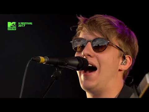 George Ezra - Barcelona LIVE @ V Festival 2017