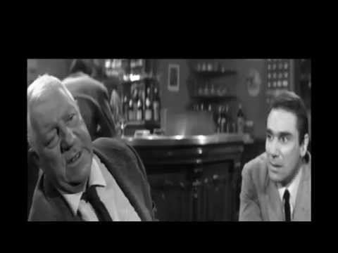 Réplique colossale de Gabin ̣ds ''Le tonnerre de Dieu''.