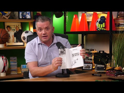 Cartea semnată de Adrian Mutu poate fi a ta. Cătălin Oprișan îți spune cum