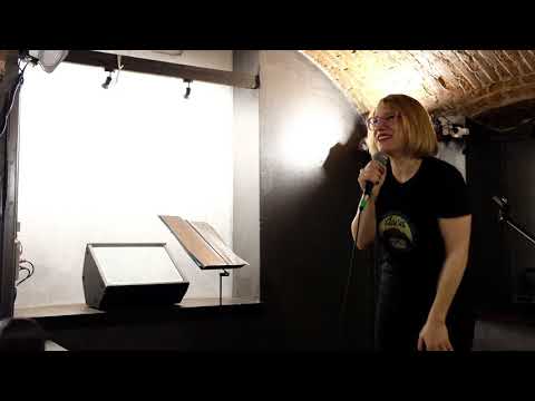 Maternità - Stand up Comedy con Clara Campi