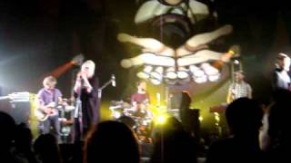 the concretes - you can&#39;t hurry love (live) indie o fest 2011