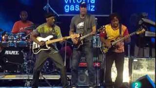 Stanley Clark, Marcus Miller & Victor Wooten - Beat It