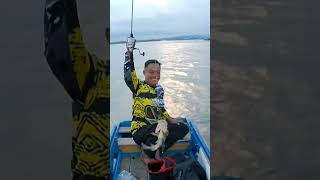 Download lagu Grouper Strike Brings a Big Smile #fishing #fishing #fishingmania #fish #fish #babon mp3
