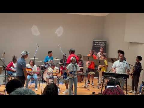 Uptown Funk featuring Kadence