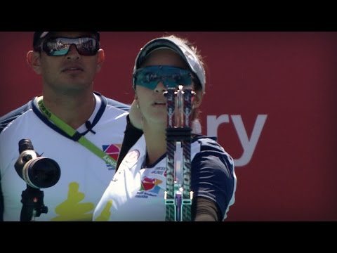 Sara Lopez v Clémentine de Giuli — compound women quarterfinal | Lausanne 2014 Archery World Cup