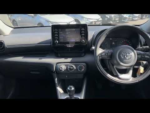 Toyota Yaris 1.5 Luna 5dr - Image 2