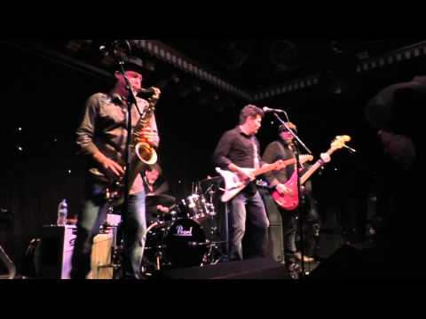 Mike Zito  featuring Jimmy Carpenter - Walk Away