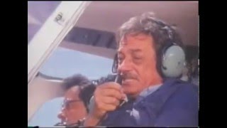 05 La Camioneta Gris