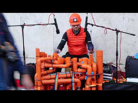 Amazing Bucket Pipe Drummer in Rome