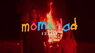 Musik-Video-Miniaturansicht zu Mom&Dad Songtext von CÉLINE