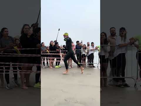 Igor Amorelli sai em primeiro da água