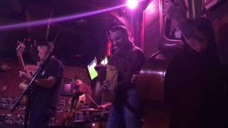 Alligators - Oochie Coochie (Young Jessie)