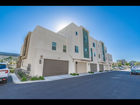 Five Points - 2 Bedroom Townhome for Rent in Valencia. property video