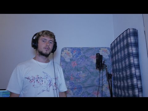 download lagu mp3 mp4 Leo Roi, download lagu Leo Roi gratis, unduh video klip Leo Roi