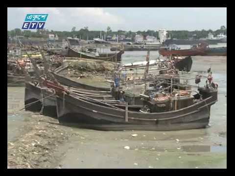 চট্টগ্রামে মৎস্যজীবিদের সড়ক অবরোধ