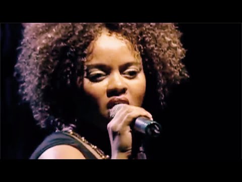 “Natural Blues” (live) – Moby ft. Joy Malcolm