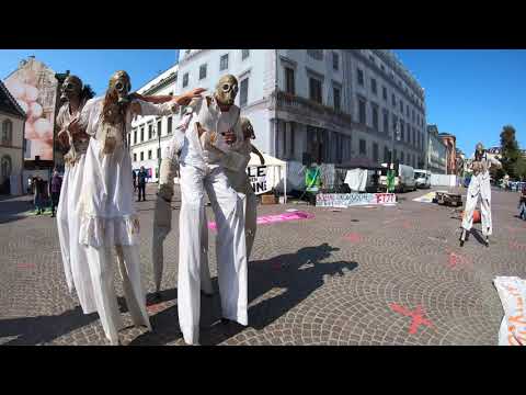Antagon Theater bei der #DannenröderWald Demo in Wiesbaden 11.9.20