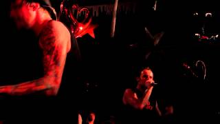 Donots - Room Without A View &amp; We&#39;re Not Gonna Take It acoustic live @ Hirsch Nürnberg 23.12.2012