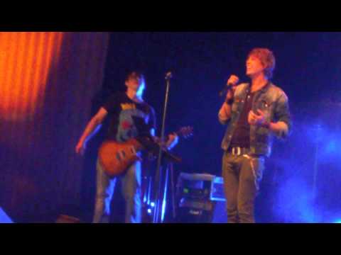 Tudor Turcu feat. The Colours - Use Somebody @ Rock In Parc (partea 2)