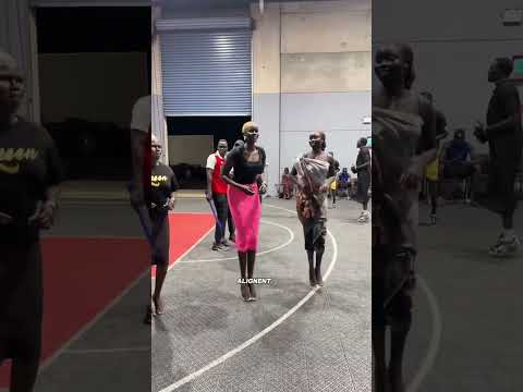 ### fille à Kampala ###